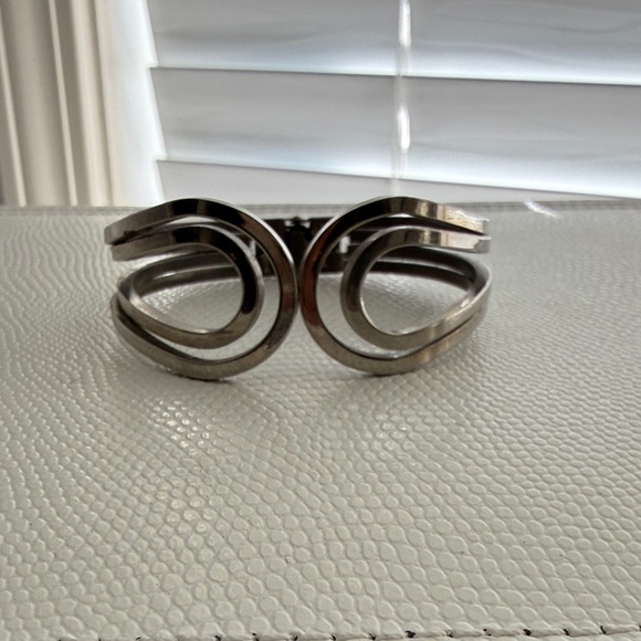 Jewelry - Silver Open Wave Cuff Bracelet - Women Jewelry